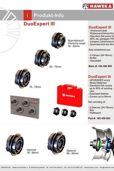 Das Bild zeigt das Haweka Duo Expert Spannsystem mit zwei roten Spannarmen und zentrischem Adapter auf schwarzer Basis, entwickelt zur präzisen Felgenzentrierung bei Achsvermessungen.