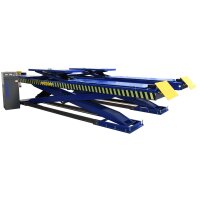 Das Bild zeigt eine große blaue hydraulische...