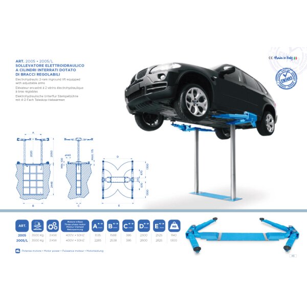 Das Bild zeigt einen schwarzen SUV, der auf einer blauen elektrohydraulischen Unterflur-Stempelhebebühne angehoben ist. Rechts ist das Fahrzeug vollständig angehoben, sodass alle vier Räder in der Luft sind. Links im Bild sind technische Zeichnungen der Hebebühne mit Bemaßungen und Details zu sehen. Unten sind technische Daten wie Tragkraft, Motorleistung, Maße und Gewichte als Symbole und Zahlenreihen aufgeführt. Ganz unten rechts ist außerdem eine zeichnerische Draufsicht der Bühnenkonstruktion in ausgeklappter Form abgebildet.