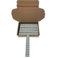 Das Bild zeigt einen offenen braunen Karton mit vielen...