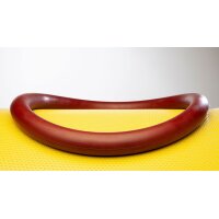 Das Bild zeigt vier ovale, dunkelrote Ringe aus Gummi,...