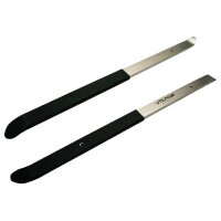 Das Bild zeigt zwei lange, schmale Metallwerkzeuge mit...